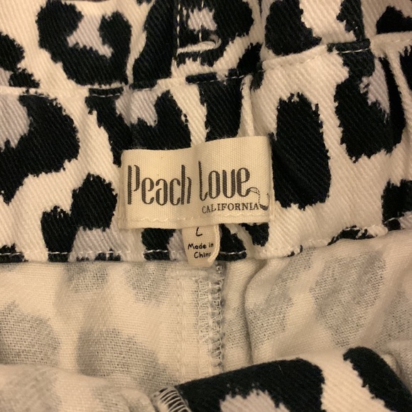 Leopard print jean shorts - Picture 4 of 4